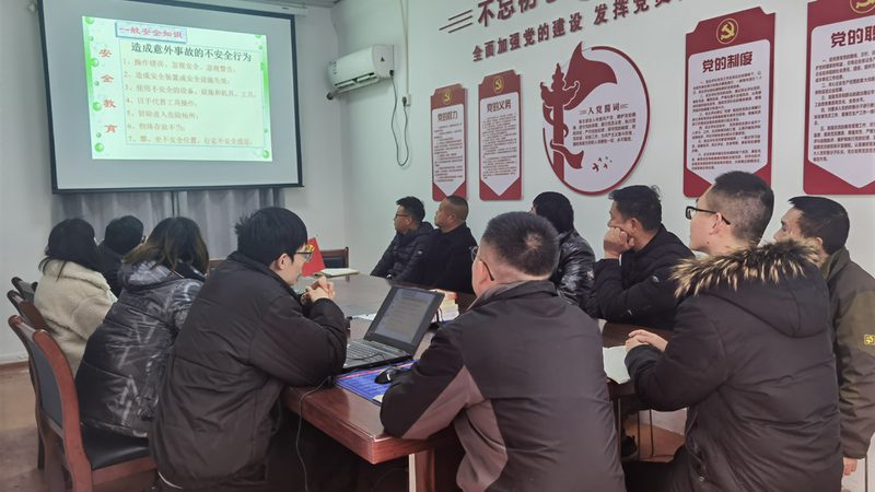 了解最小年龄要求后，接下来就是报考流程。以下为报考焊工证的简要流程：