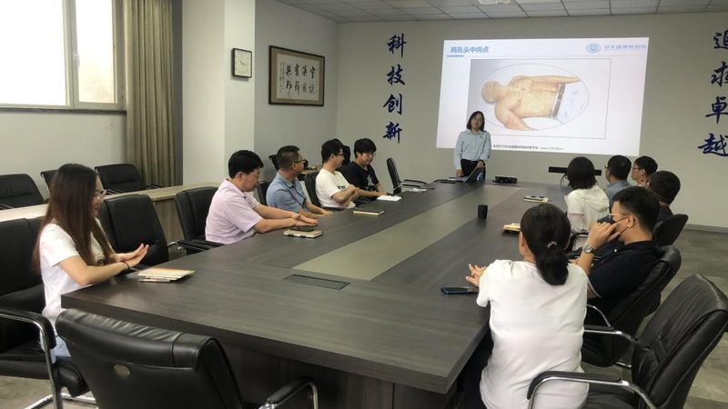 注册消防工程师培训的收费标准通常由以下几个部分构成：