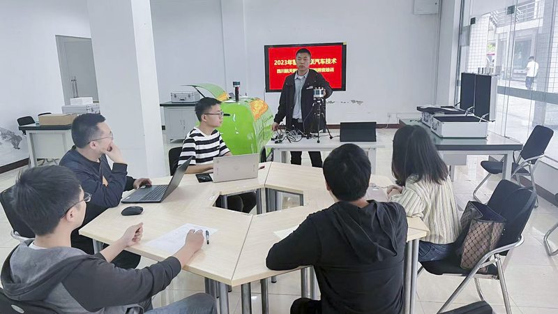 消防工程师培训套餐通常包括以下内容：
